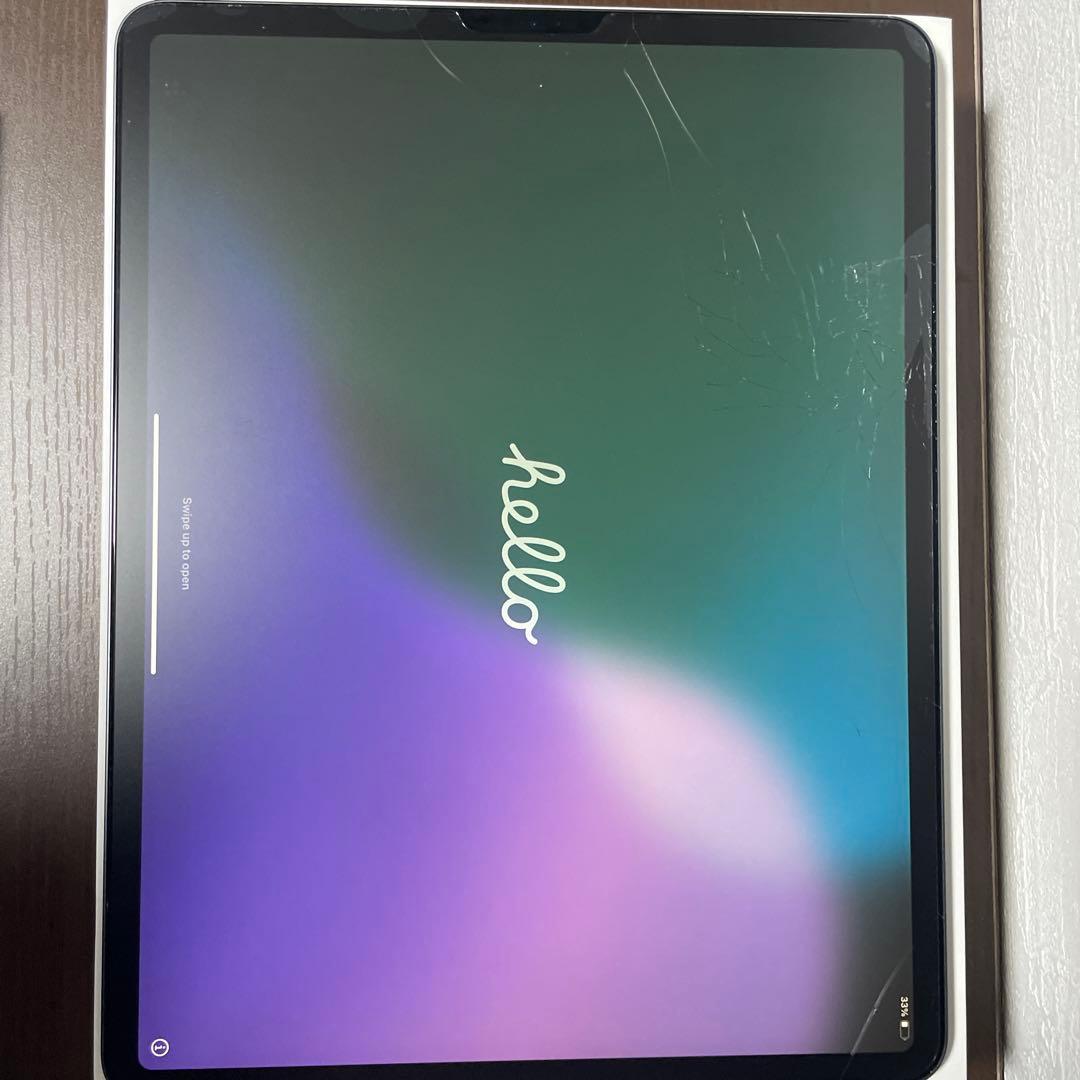 iPad pro 12.9 第４世代 256GB + 周辺機器【ヒビ有り】