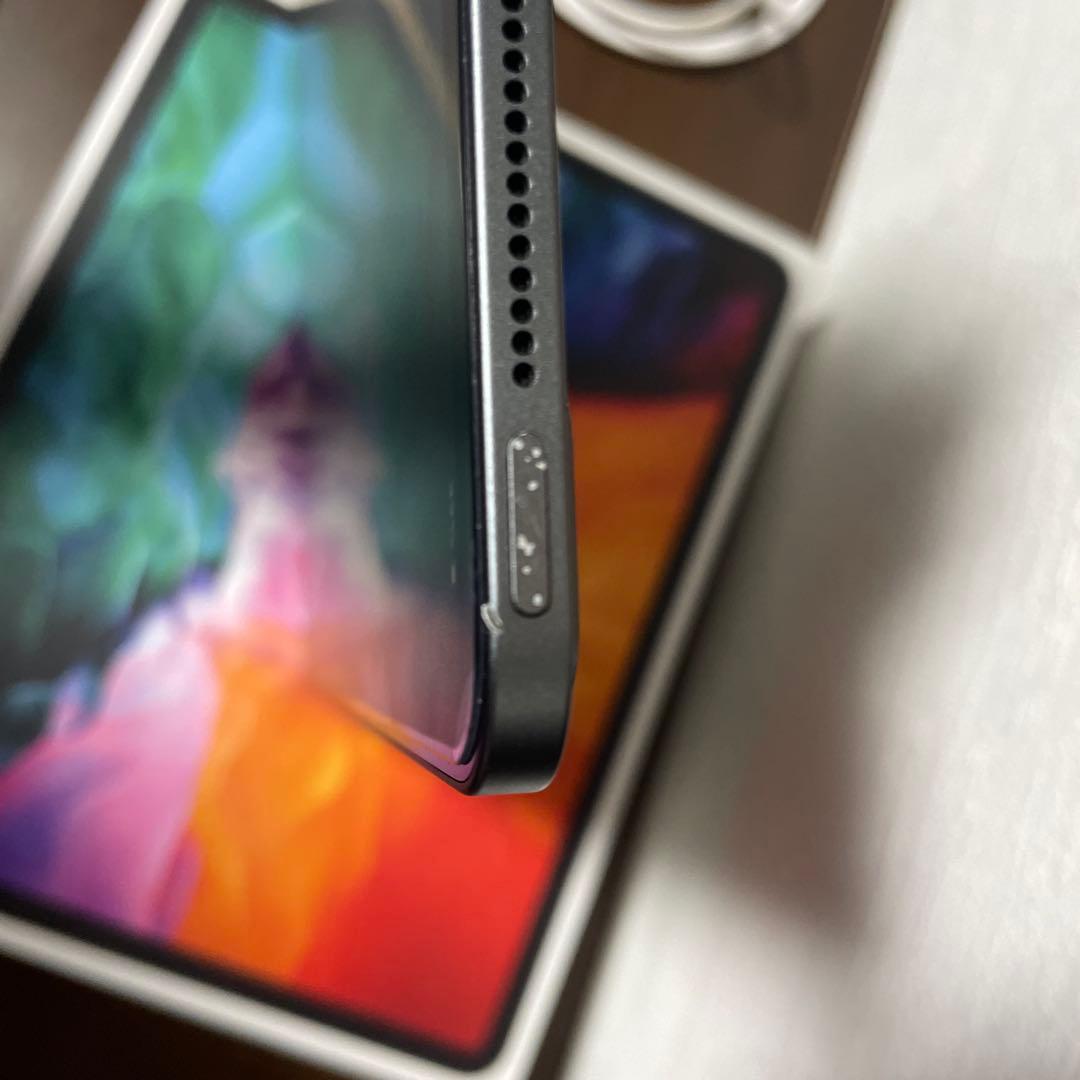 iPad pro 12.9 第４世代 256GB + 周辺機器【ヒビ有り】