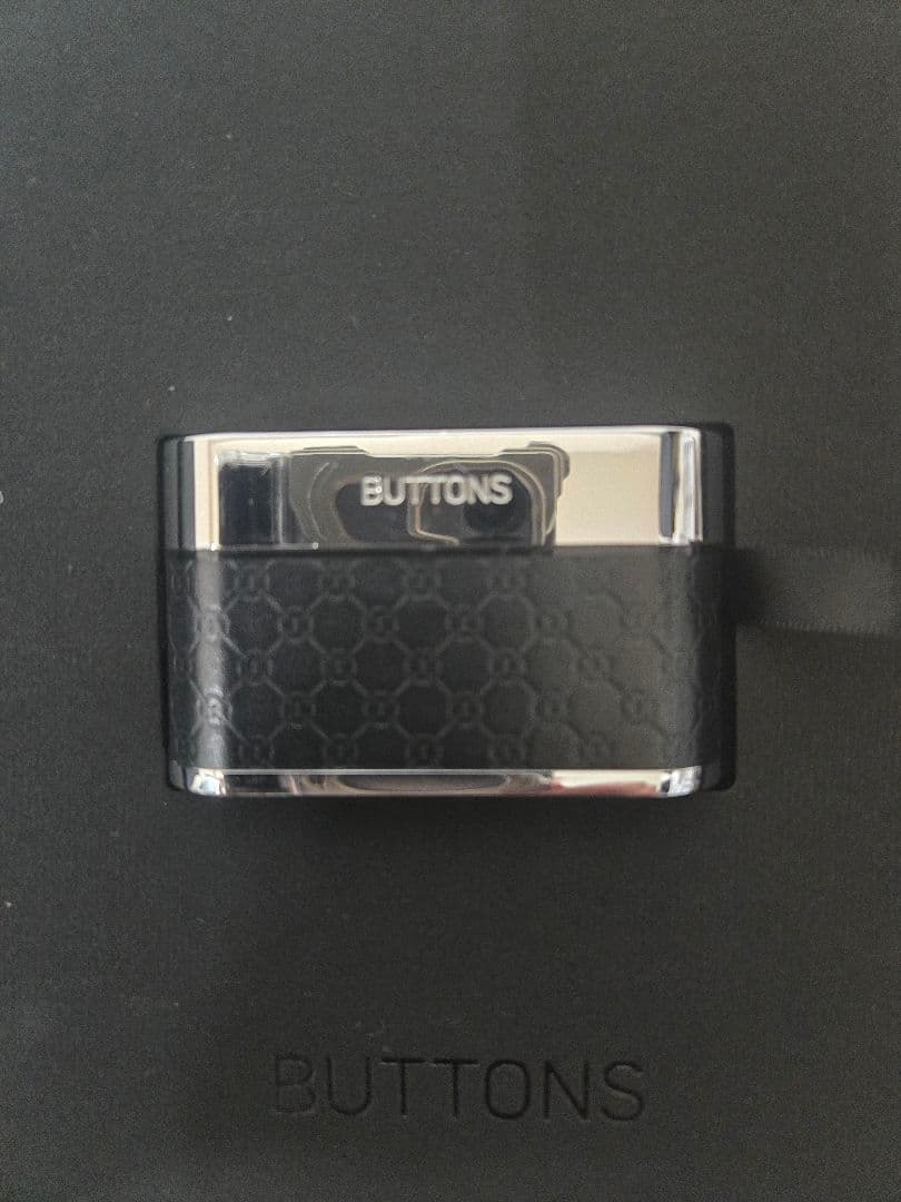 モダニティ BUTTONS CLIP シルバーブラック