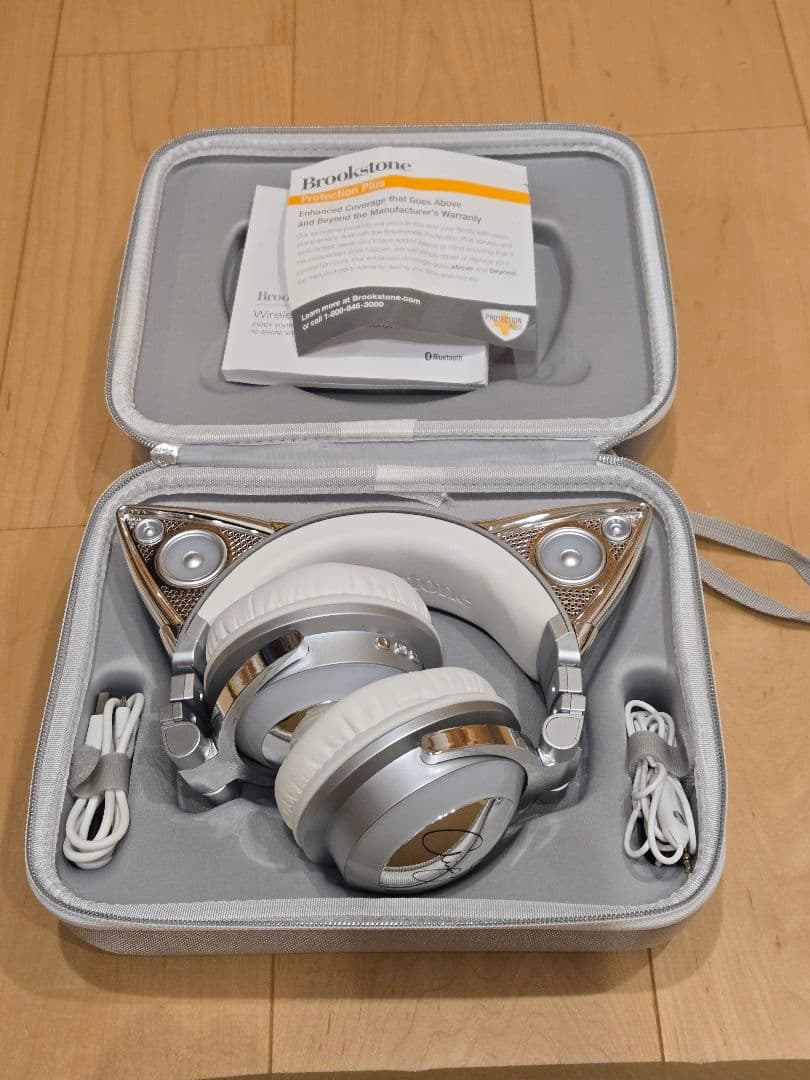 Brookstone アリアナグランデ ワイヤレス 猫耳ヘッドホンLINITED