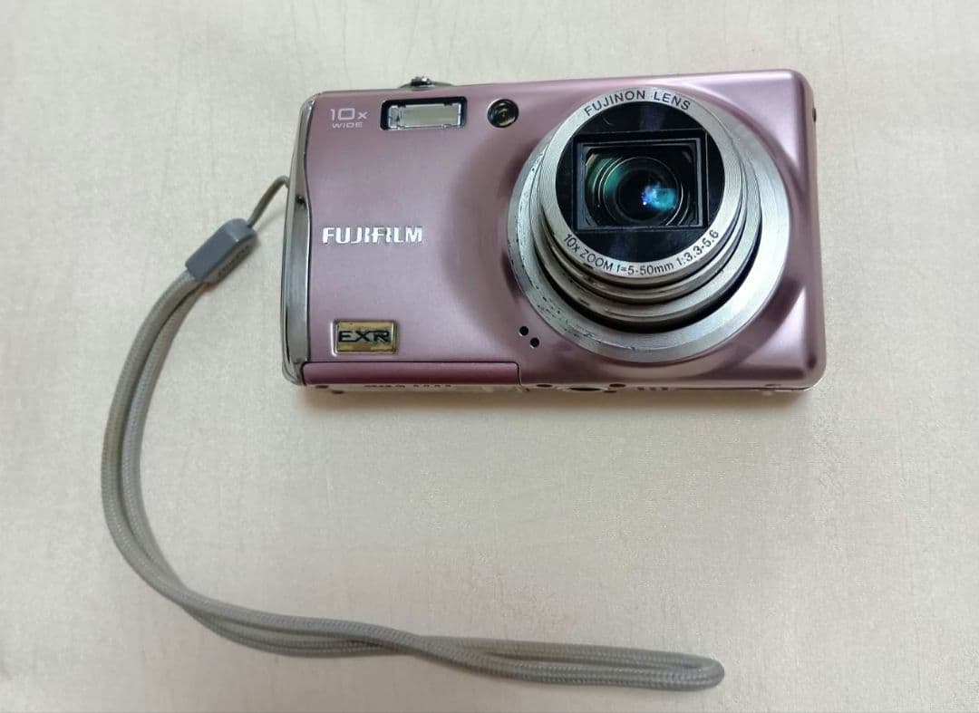 FUJIFILM FinePix F80EXR ピンク デジカメ