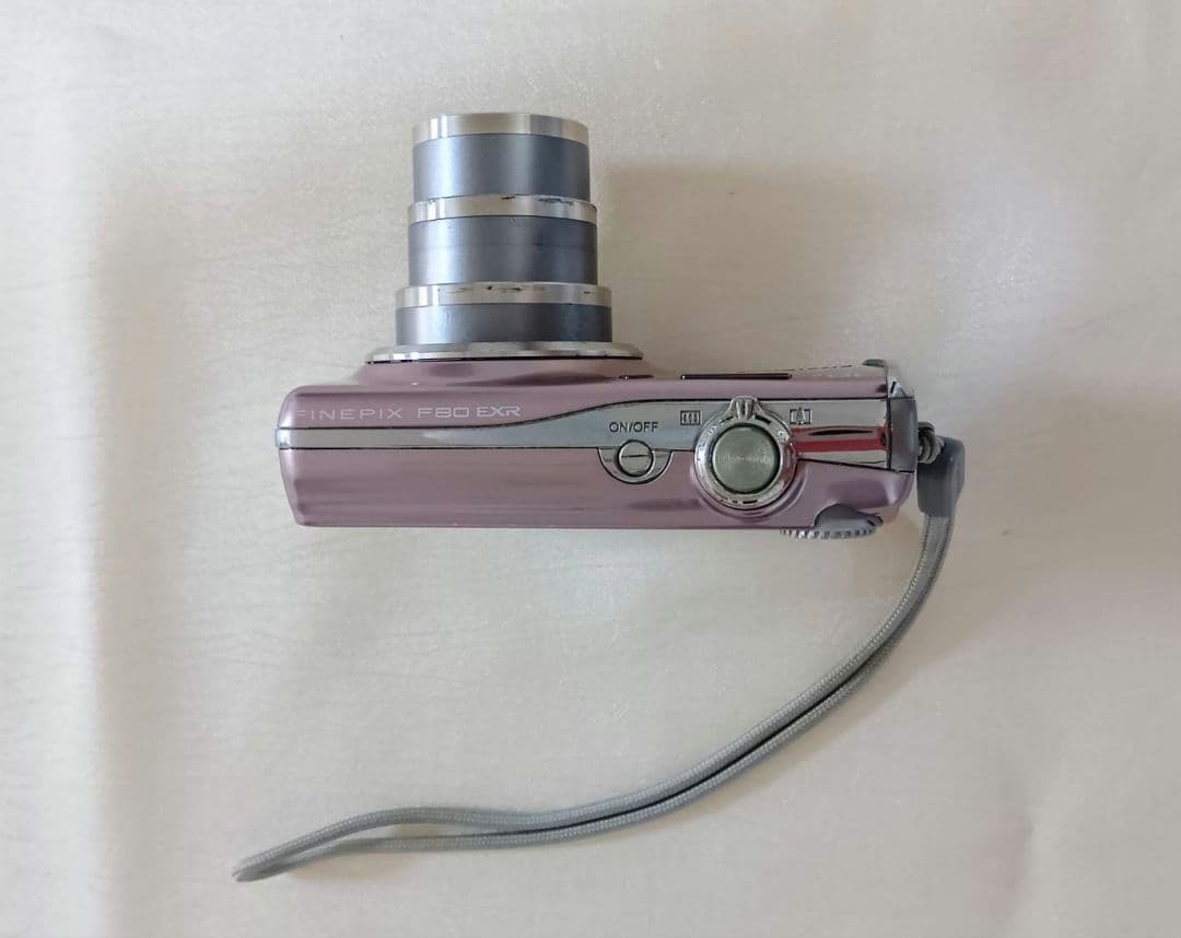 FUJIFILM FinePix F80EXR ピンク デジカメ