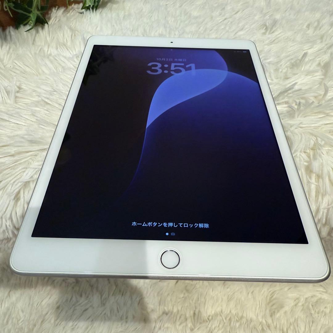 シルバー【美品】iPad 第7世代 32GB A2197