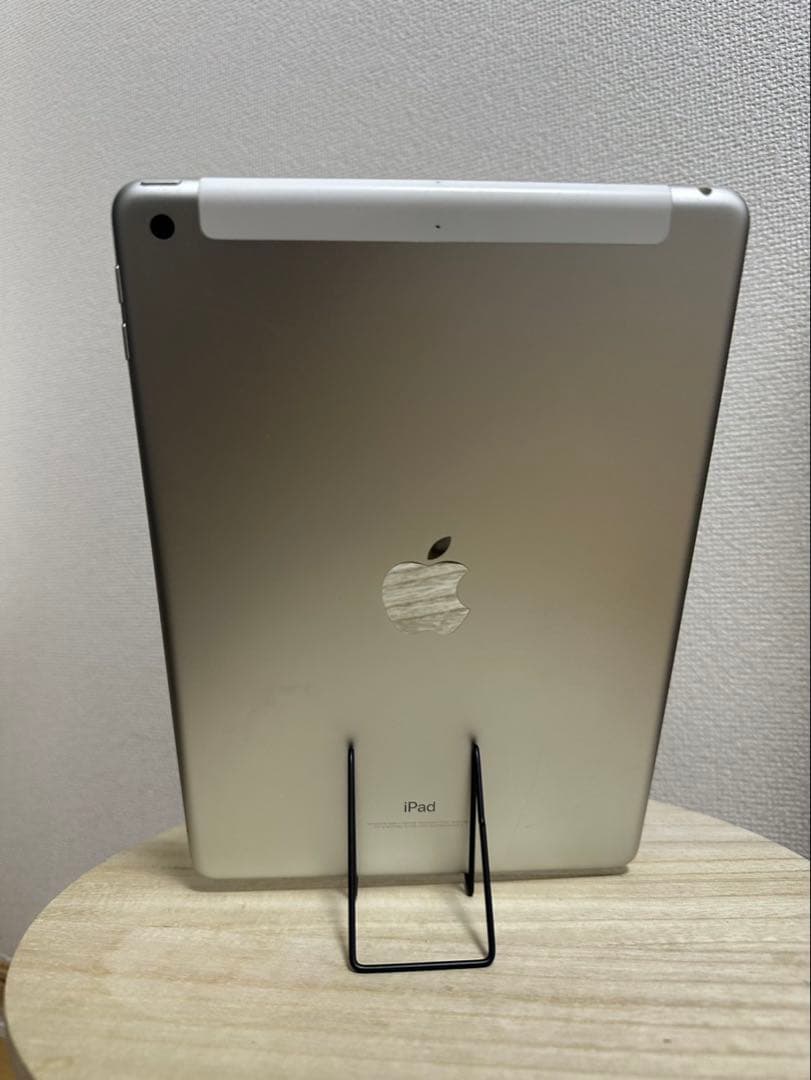iPad 第5世代 32GB SIMフリー
