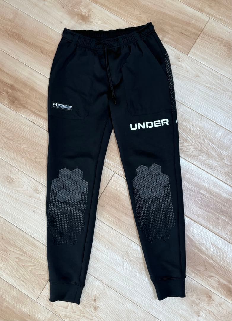 アンダーアーマー ハイブリッド ジャケット パンツ セットアップ　Ｌサイズ