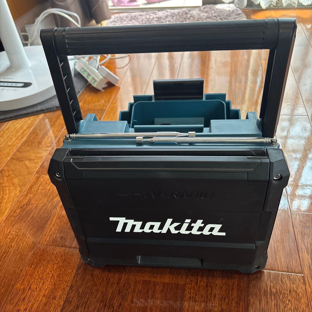 Makita 充電式ラジオ付きテレビ TV100