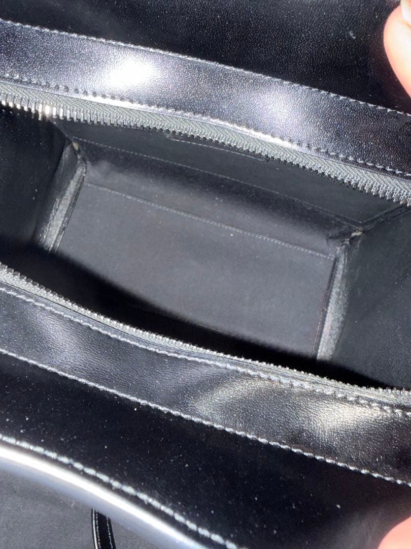 Chiko SAINT LAURENT ブラックレザーショルダーバッグ