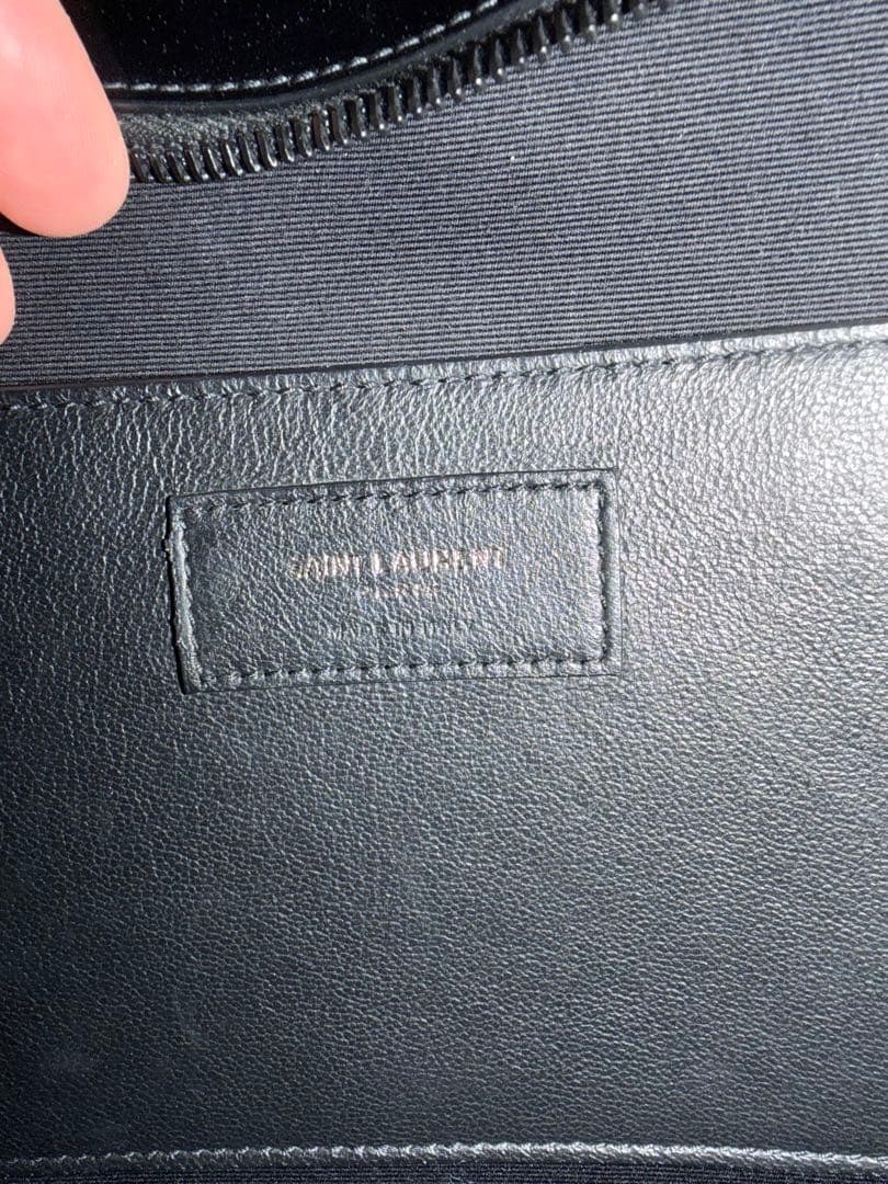 Chiko SAINT LAURENT ブラックレザーショルダーバッグ