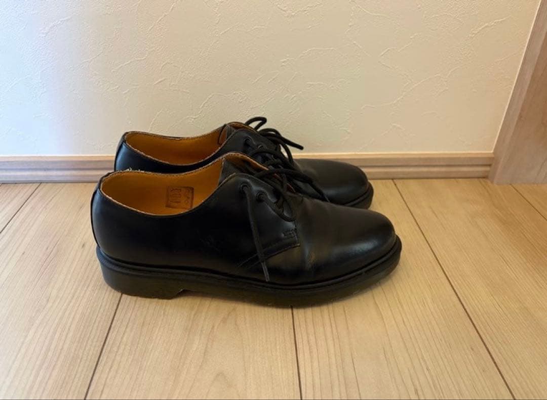 Dr. Martens 3ホールシューズ