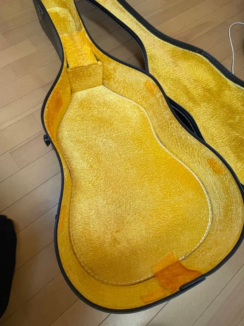 アコースティックギター YAMAKI 黒 ハードケース付き