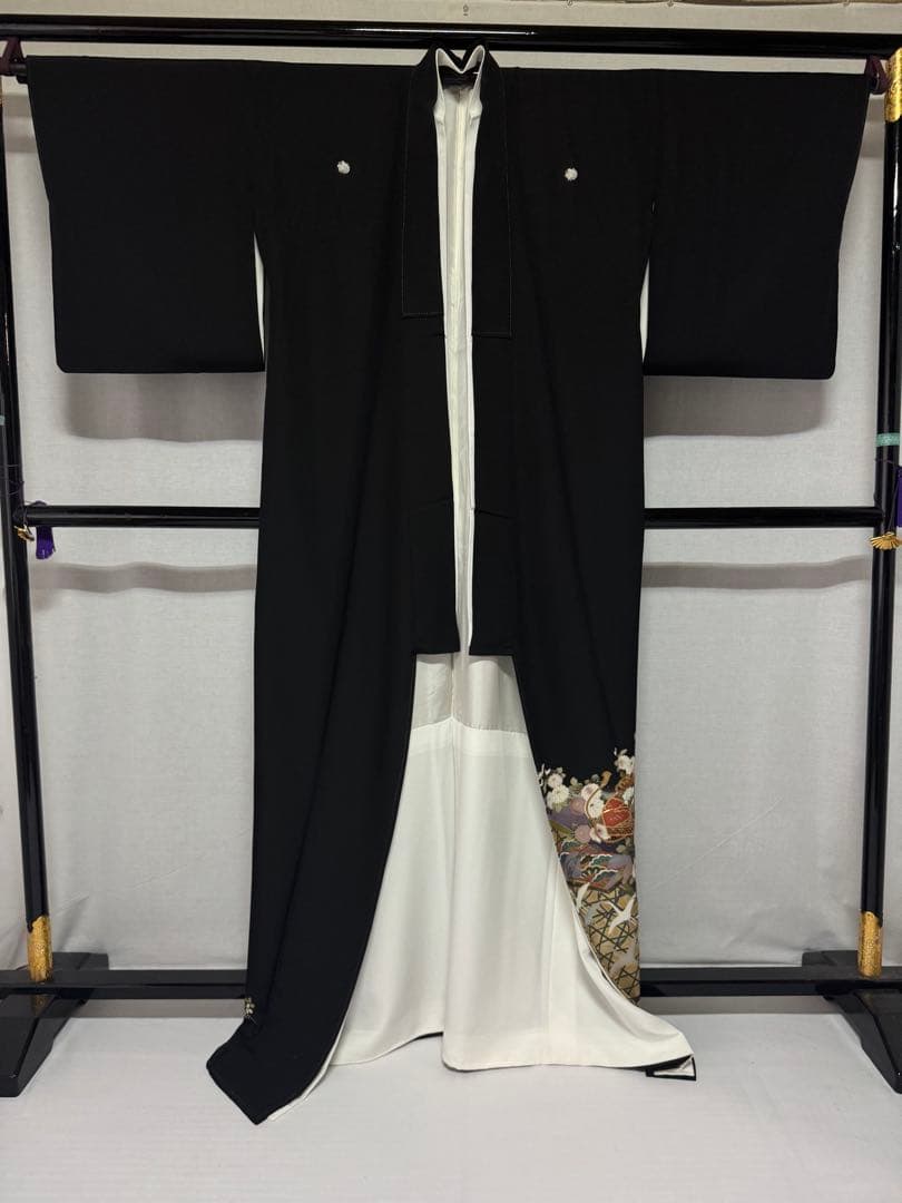 [ネピネピ] 黒留袖　正絹　比翼付き　紋入り　礼装　フォーマル　結婚式