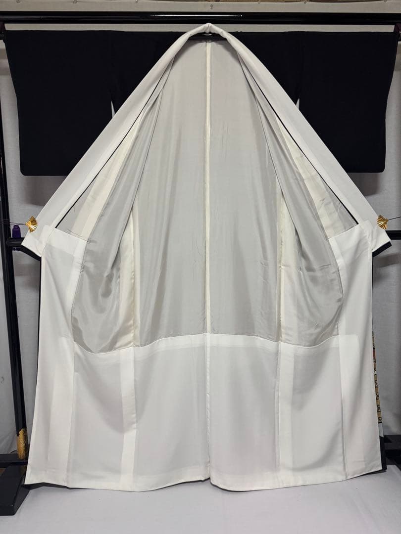 [ネピネピ] 黒留袖　正絹　比翼付き　紋入り　礼装　フォーマル　結婚式