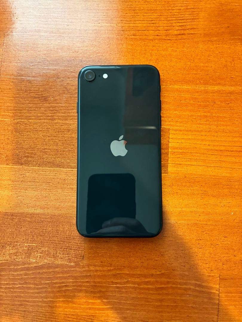 ⭐︎美品⭐︎iPhone SE（第2世代）128GB ブラック／USモデル