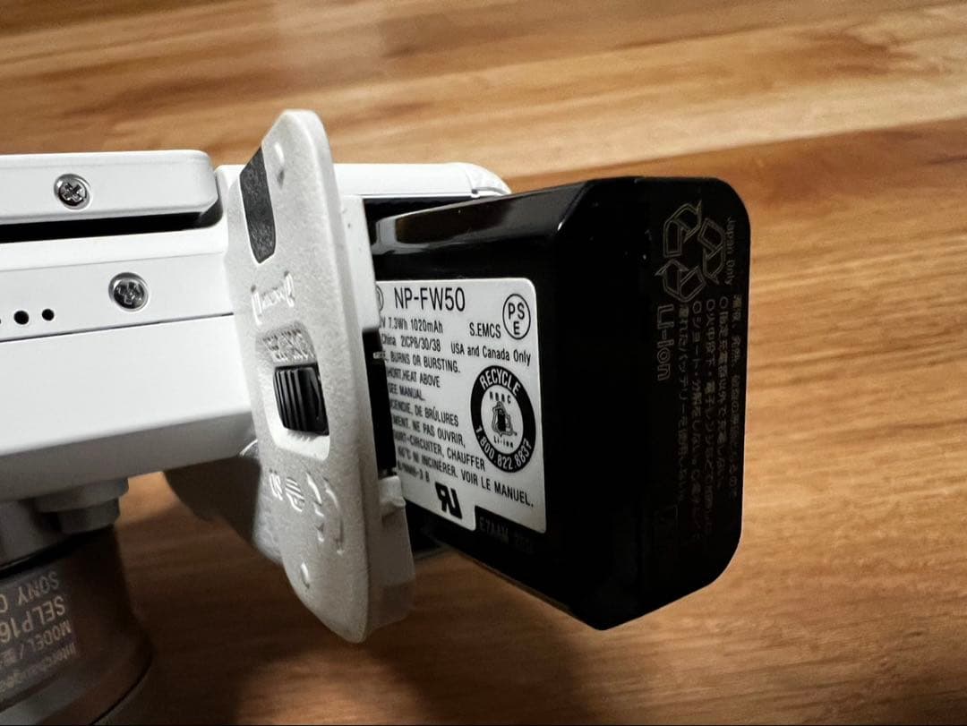 SONY α6000 ホワイト ILCE-6000 ダブルレンズセット