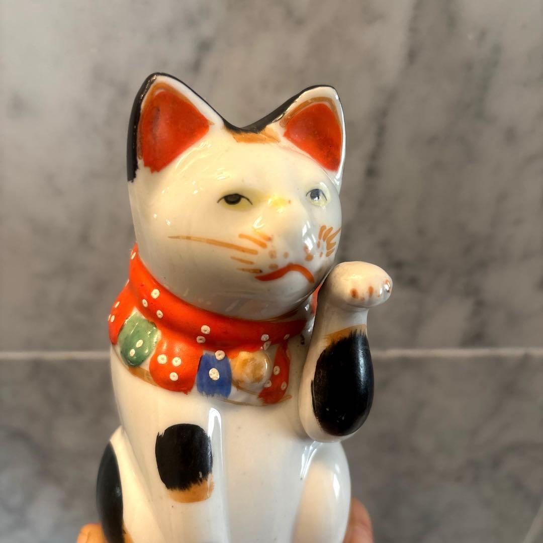 江戸時代後期　神秘的な瞳でとても雰囲気のあるお金や良き人を招く招き猫