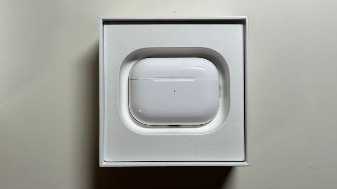 【極美品】純正 AirPods Pro 第2世代 (Lightningモデル)