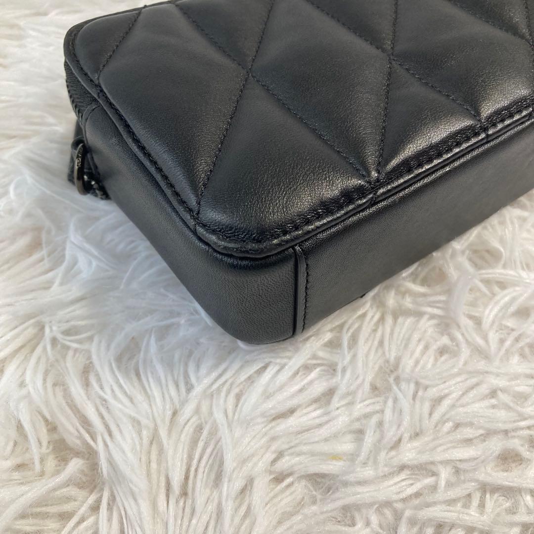 極美品　現行　コーチ　ショルダーバッグ　キラ クロスボディ・ピロー キルティング