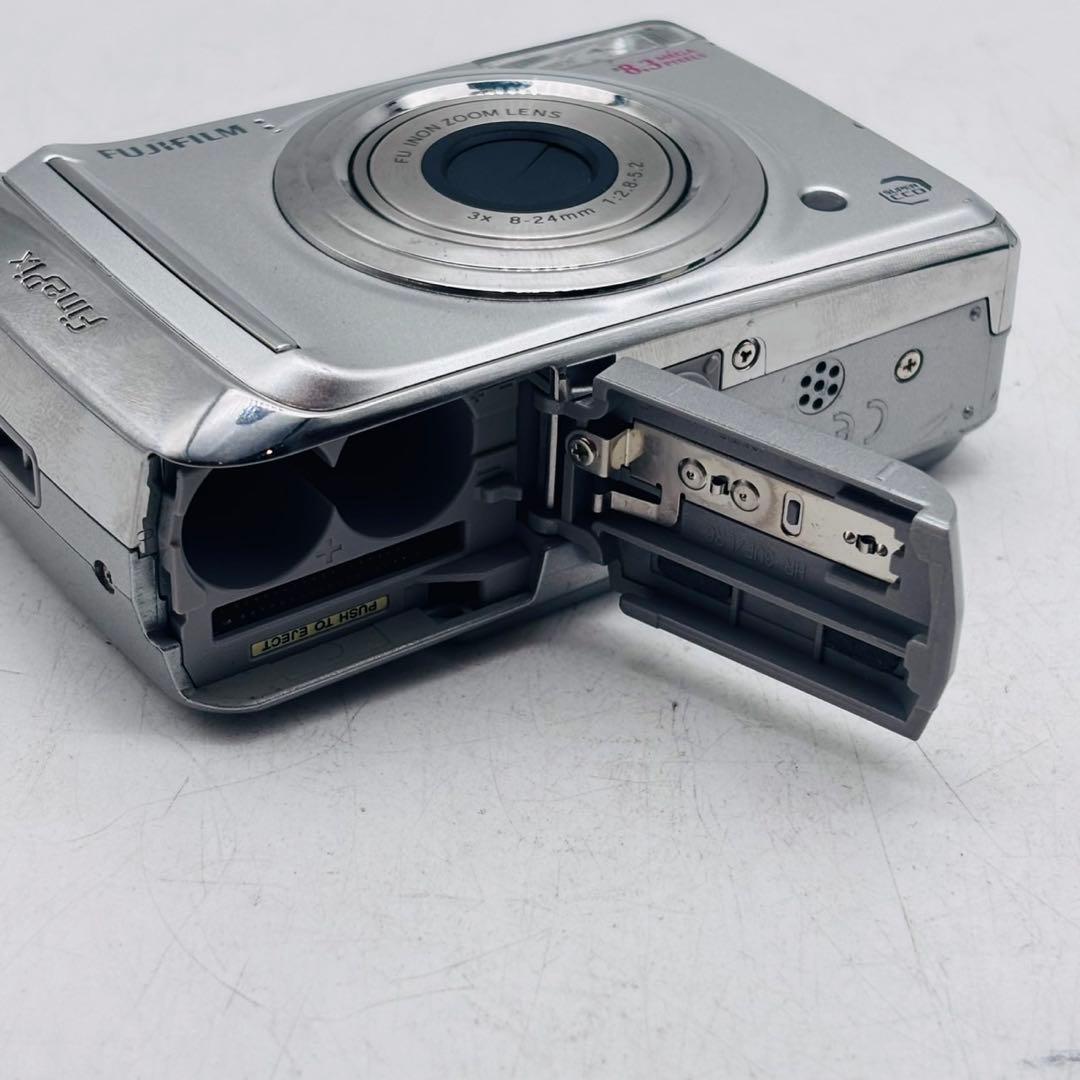 【動作確認済み】FUJIFILM FinePix A800 単三電池
