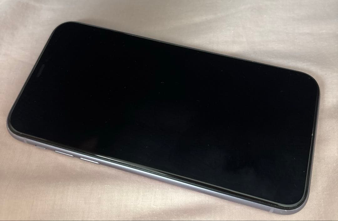 iPhone 11 本体　パープル　64GB