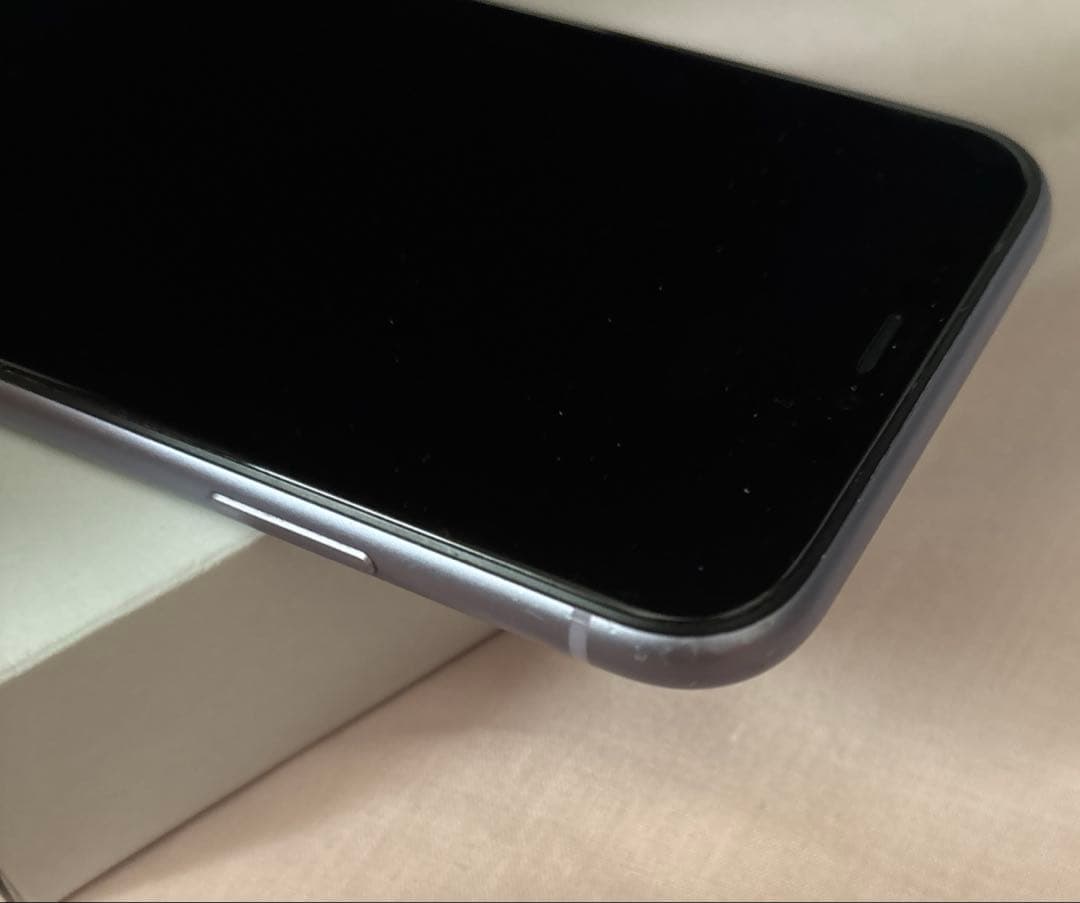 iPhone 11 本体　パープル　64GB