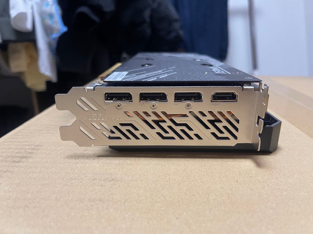 グラフィックボード・グラボ・ビデオカード ASRock rx7800xt CL 16gb