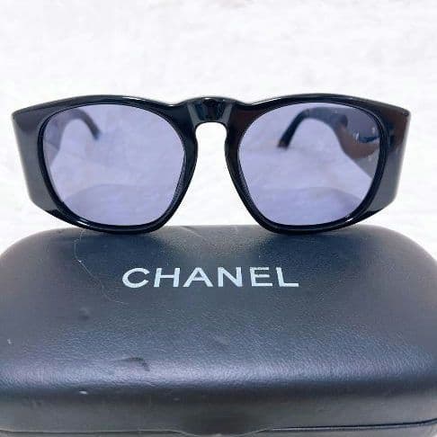 【美品】ケース付き ココマーク CHANEL サングラス 黒 ブラック シャネル