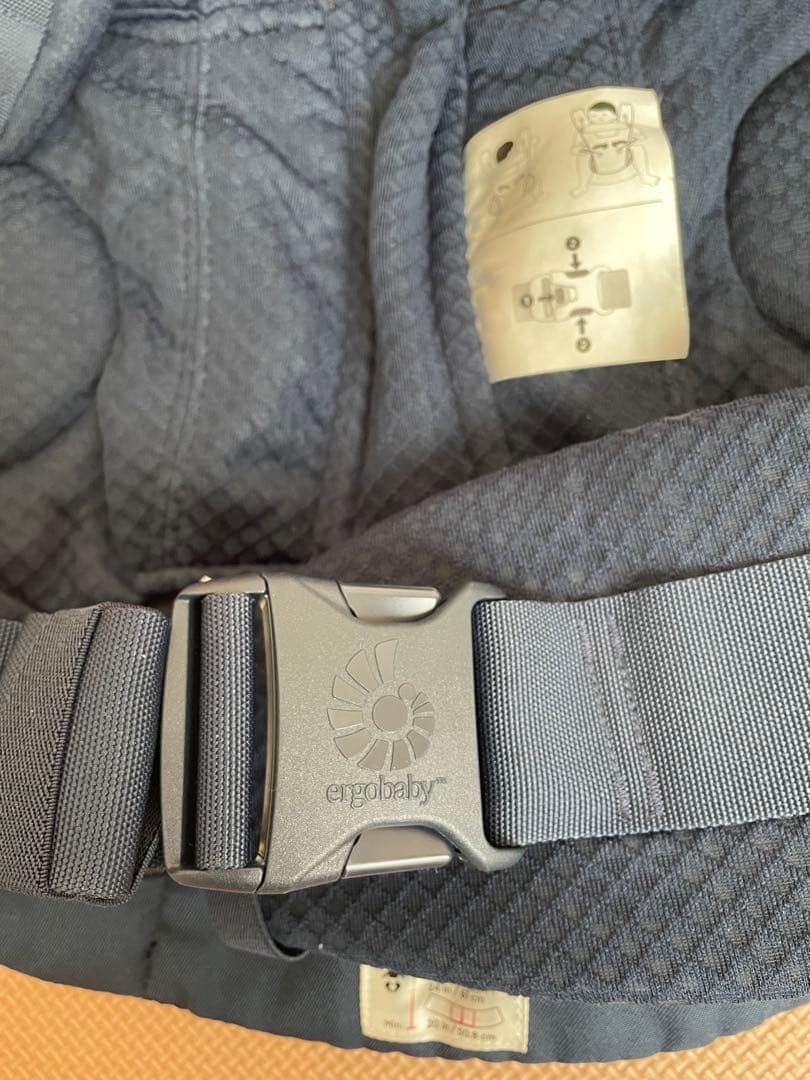 美品！ エルゴベビー オムニブリーズ 抱っこ紐