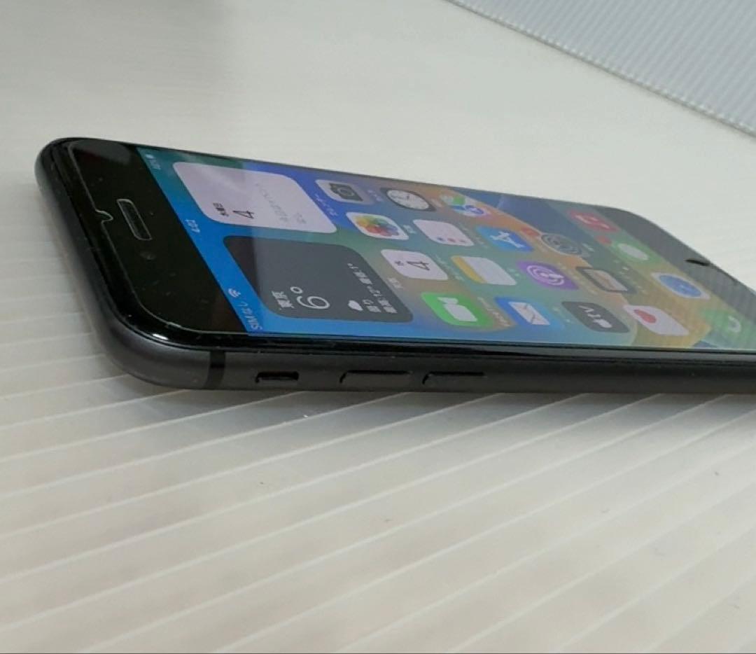 Apple iPhone8 SIMフリー 64GB 付属品付き バッテリー新品