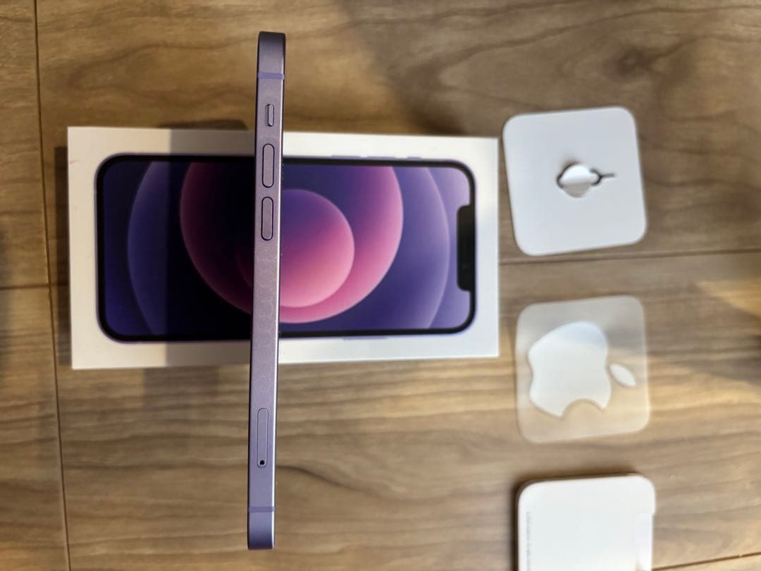 美品　Apple iPhone 12 パープル 本体