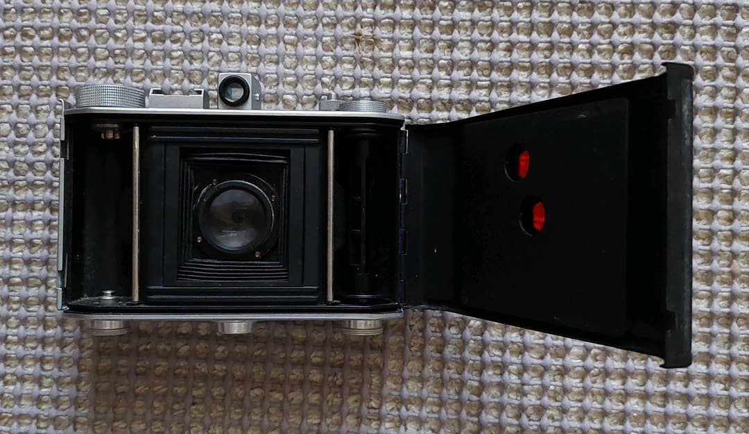 OLYMPUS オリンパス Six 三脚 付