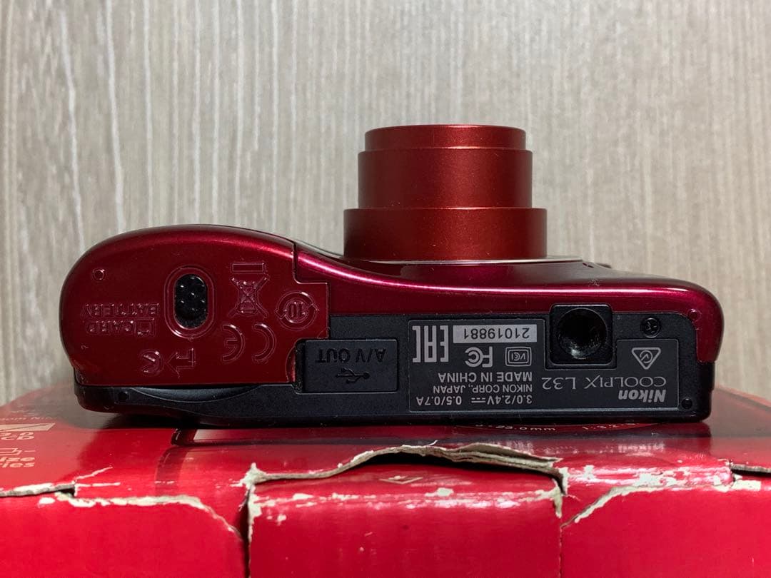 Nikon coolpix L32 クールピクス　単三電池対応