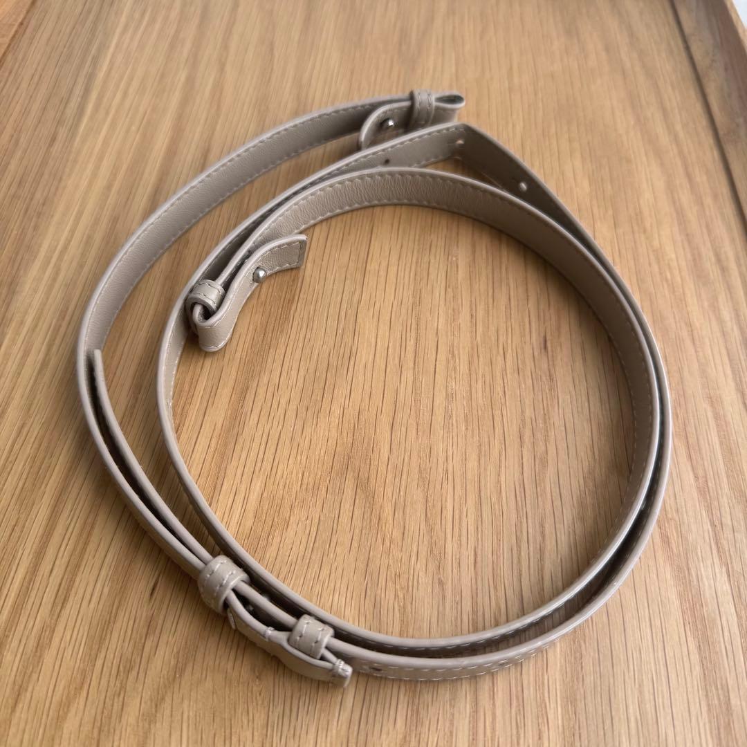 めめ　バレンシアガ　イビザ　ミニ　ベージュ　グレージュ　かごバッグ