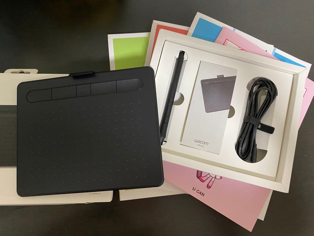 Wacom Intuos ブラック ペンタブレット