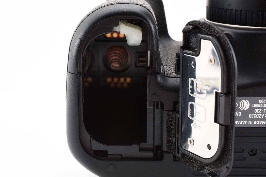 保証/Canon EOS 80D デジタル一眼レフカメラ 標準レンズセット