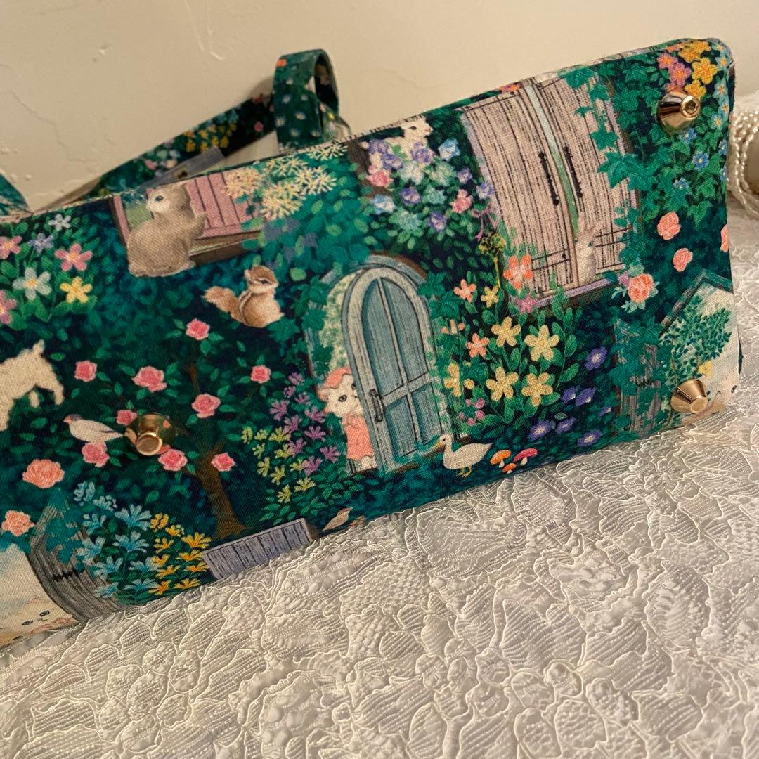 トートバッグ　A4サイズ