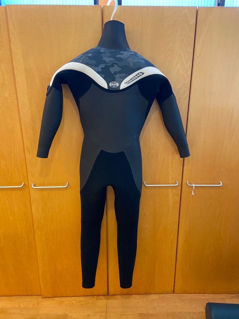 激安未使用セミドライBIARMS裏起毛フロントジップMLバイアームズ洗浄済