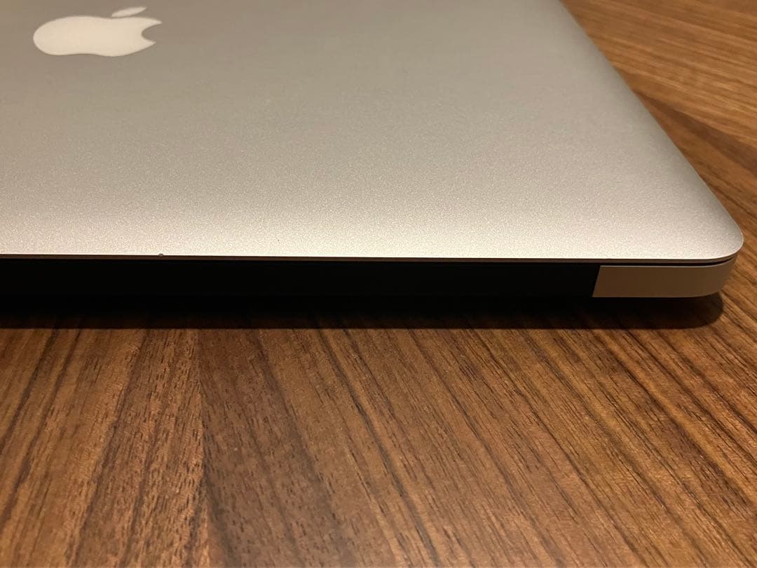 MacBook Air 2015 13インチ 8GB/250GB