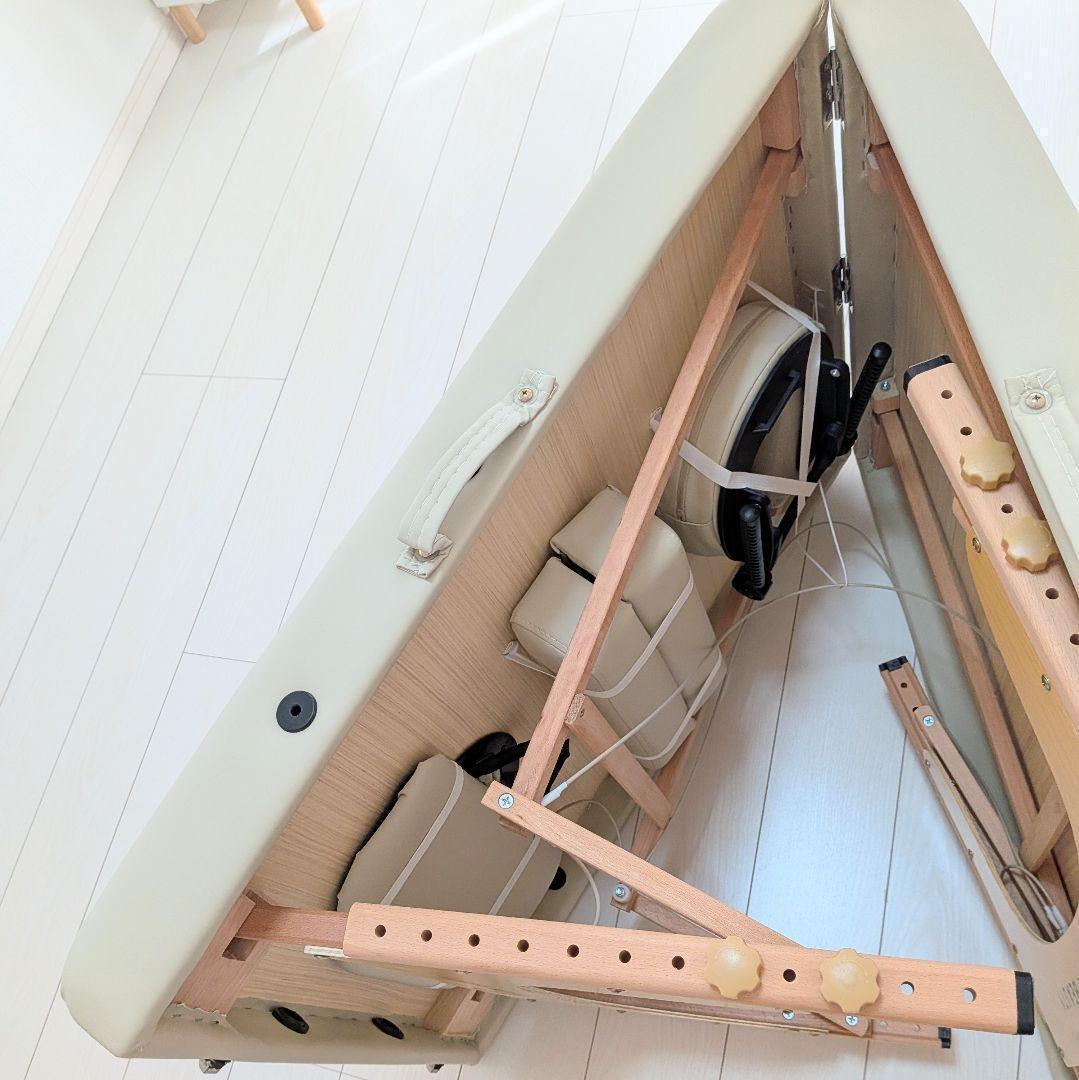 【極美品】マッサージベット 折りたたみベット 低反発 ナチュラル ホワイト 新品