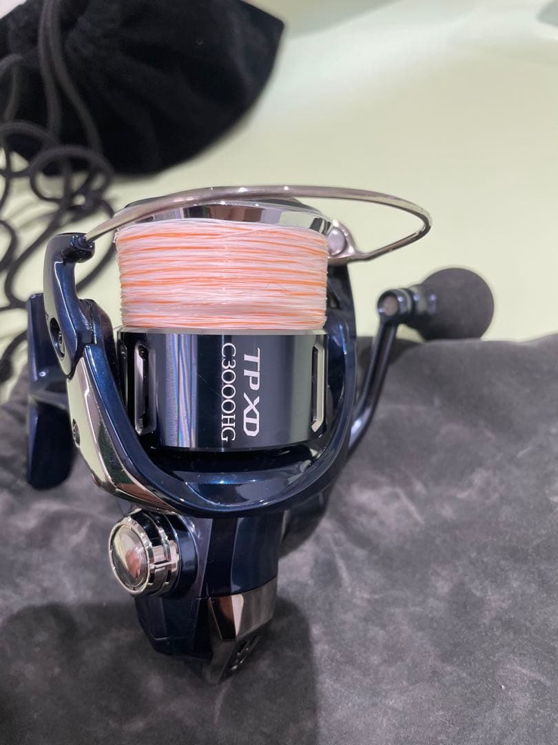 21ツインパワーXD C3000HG 収納袋付き