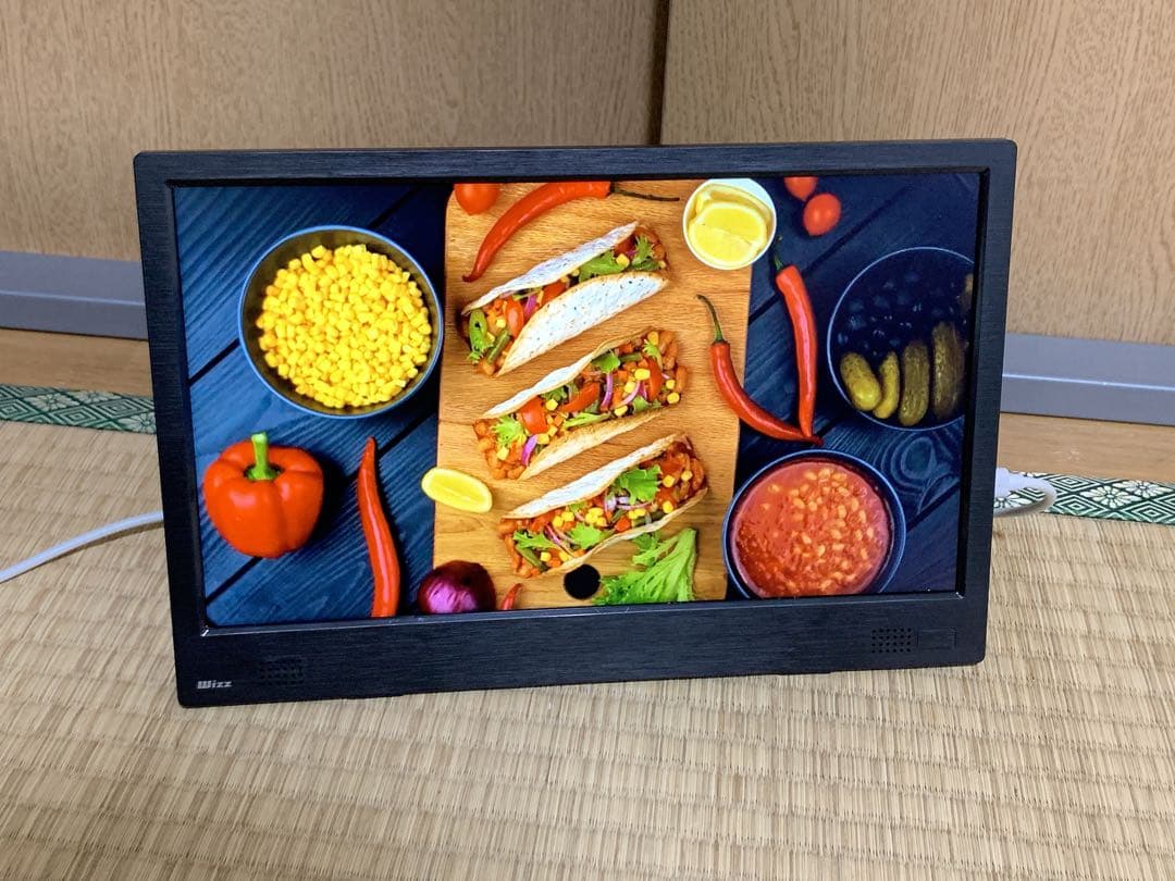 新品に近い　Android搭載 ポータブルテレビ　WiFiネット動画