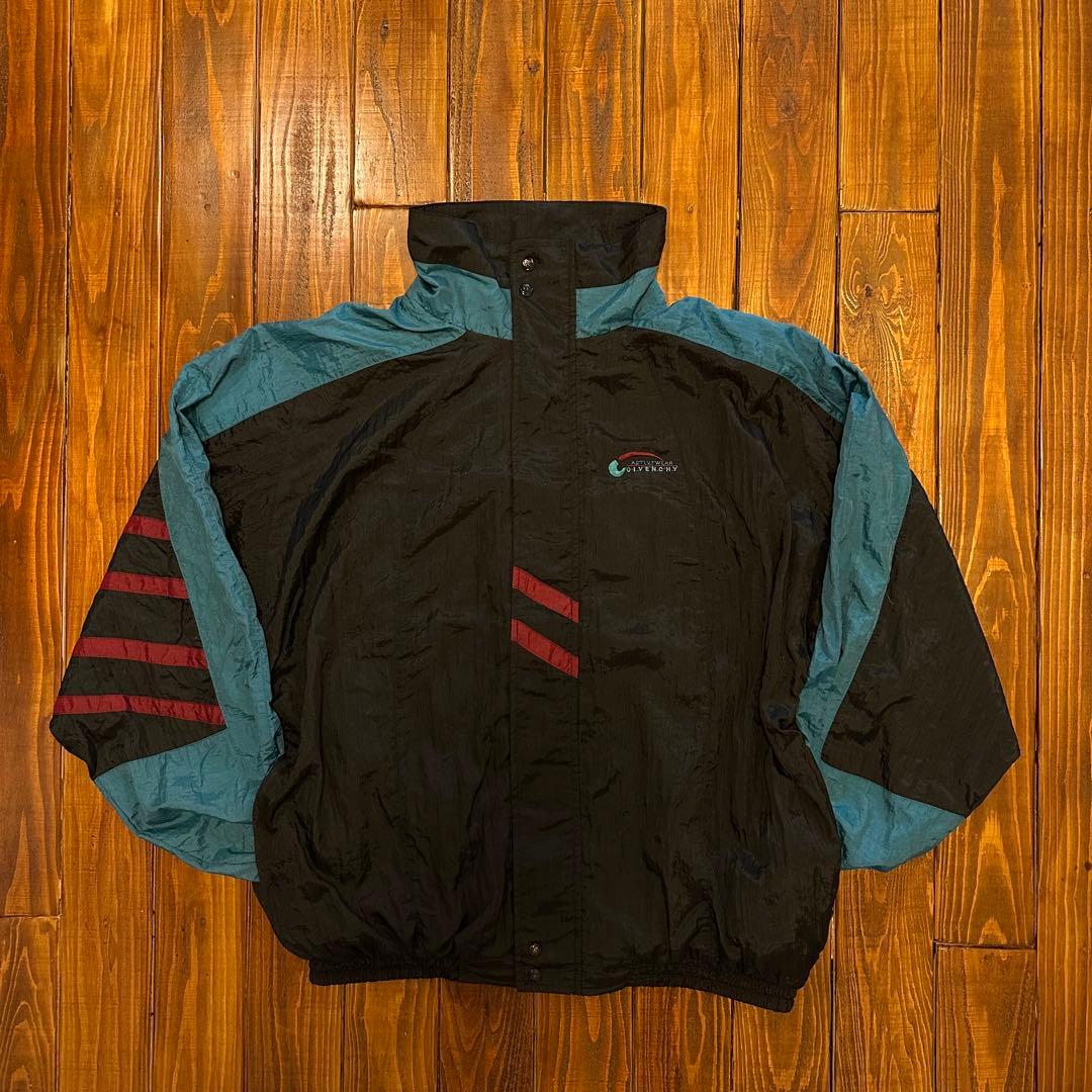 希少！！【GIVENCHY ジバンシィ】アクティブウェア　ナイロンジャケット