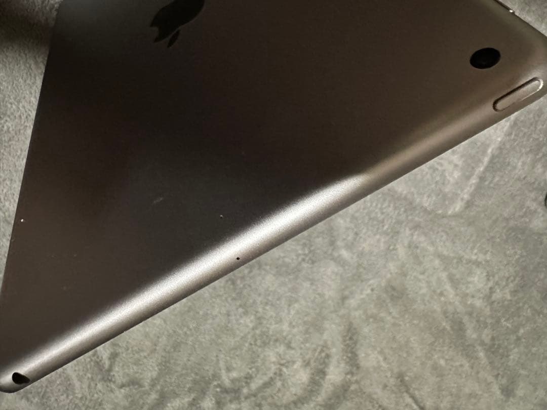 Apple iPad 第6世代 128GB 本体