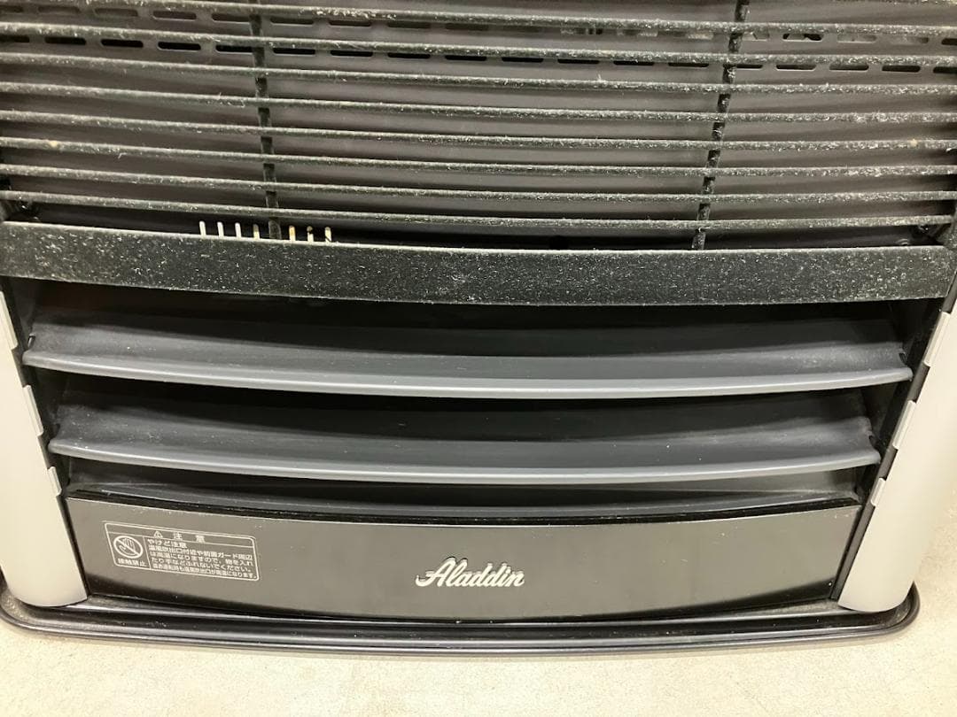 アラジン　石油ファンヒーター　AJ-F45A　２０１１年製　タンク容量７リットル