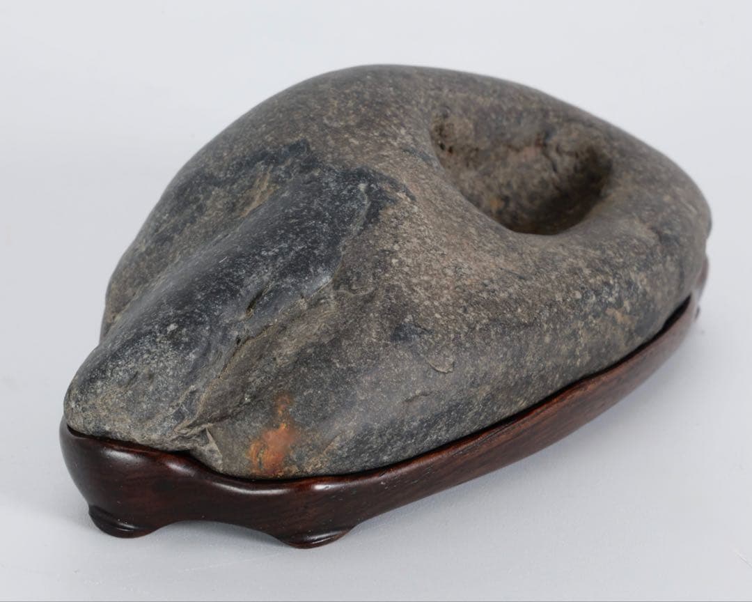 山景石 観賞石 在銘台座付 205g 水石 自然石 景石 盆景 盆石 飾石 小品