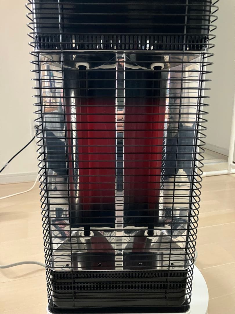 【2023年製】DAIKIN 遠赤外線暖房機 CER11YS-W