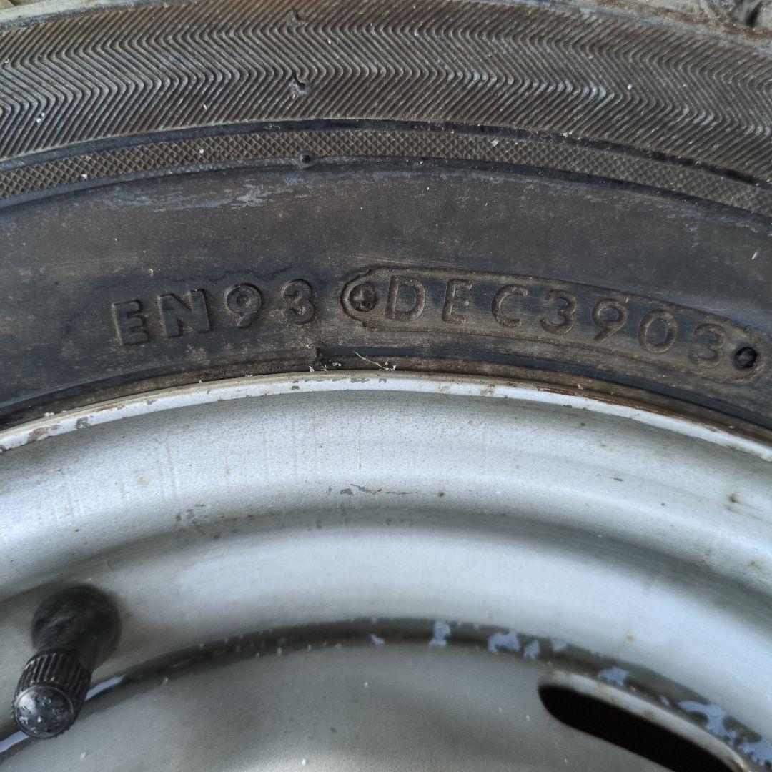 1月SALE Nissanサニートラック純正 12インチ タイヤ・ホイールセット