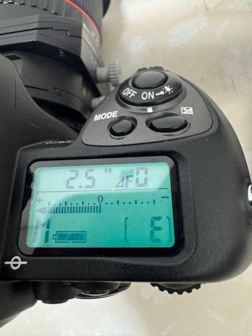 ニコンNikon F6 レンズ2個(動作確認)