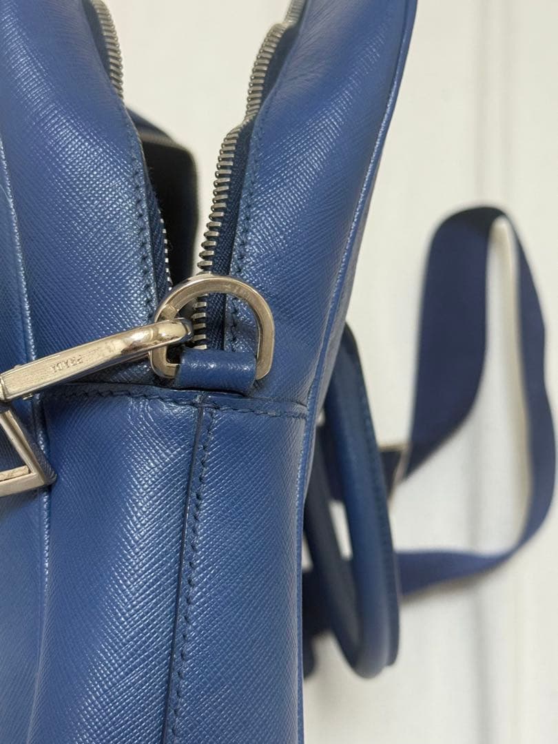 PRADA ネイビー ビジネスバッグ