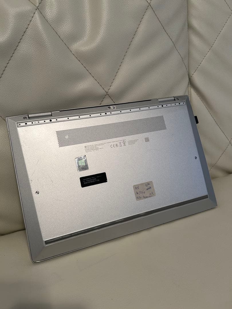 HP Spectre x360 13インチ i5 11世代