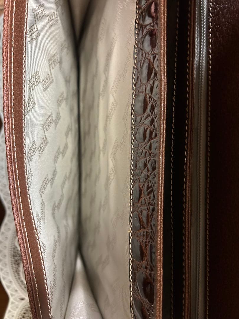 訳アリ！　GIANFRANCO FERRE ブラウン メンズバッグ